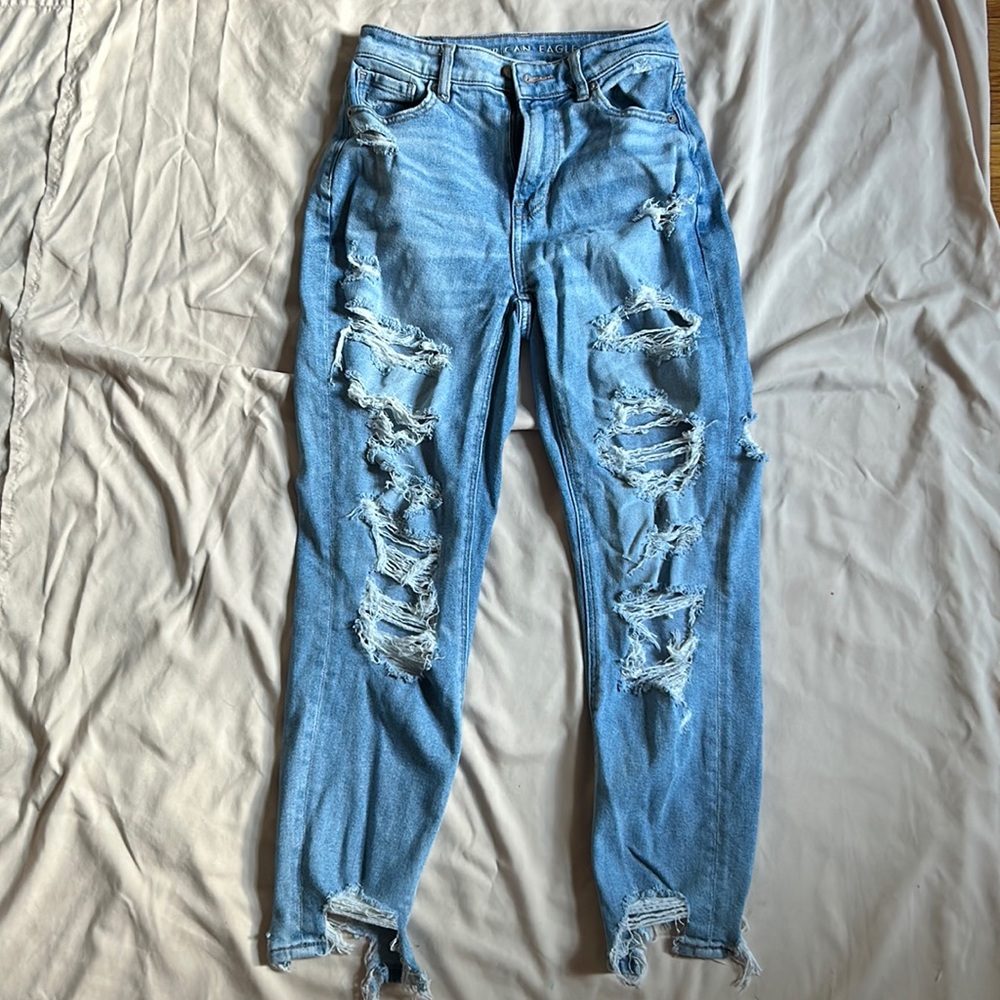 American Eagle Distressed Mom Jean